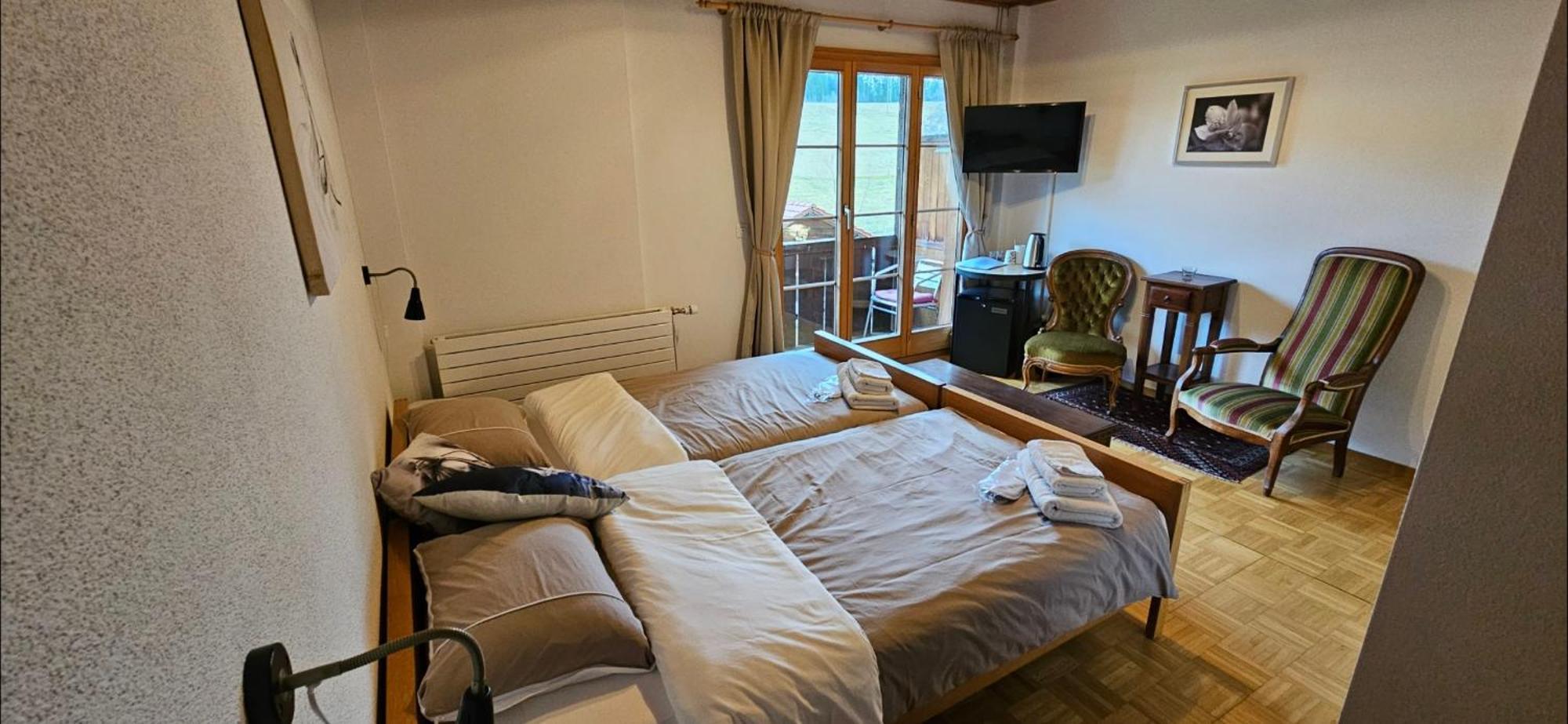 Miramont Horse Trekking Hostel Saicourt Екстериор снимка